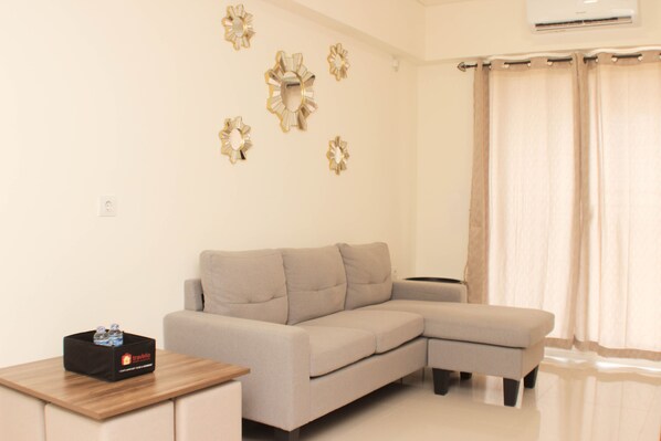TV - Warm And Cozy Living 3Br At Meikarta Apartment (Cikarang)