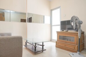 Interior - Comfort And Cozy 2Br At Gajah Mada Mediterania Apartment (Jakarta)