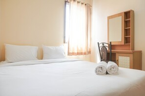 2 bedrooms, free WiFi, bed sheets - Comfort And Cozy 2Br At Gajah Mada Mediterania Apartment (Jakarta)