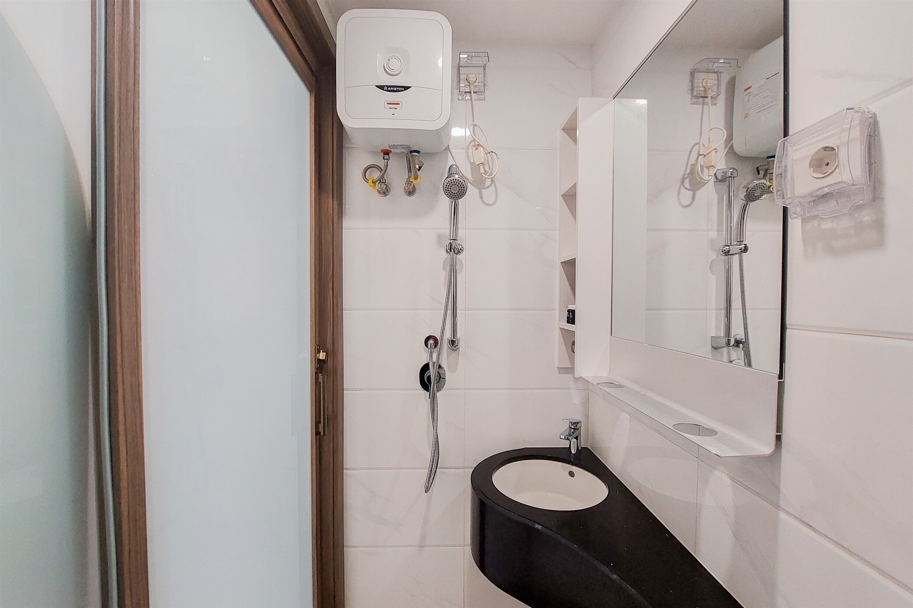 Phòng | Phòng tắm | Buồng tắm vòi sen, đồ dùng nhà tắm miễn phí, khăn tắm 