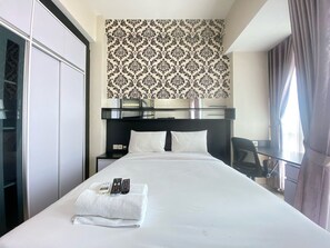 1 bedroom, free WiFi, bed sheets - Affordable Studio Room At Taman Melati Jatinangor Apartment (Hegarmanah)