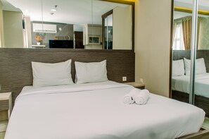 Room | 1 bedroom, free WiFi, bed sheets - Minimalist And Comfy Studio At Bintaro Icon Apartment (South Tangerang)