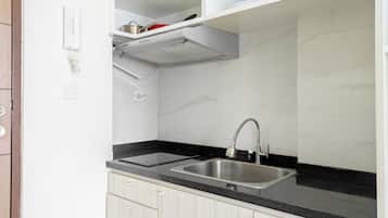 雪櫃、爐具、廚房用具/餐具/器皿