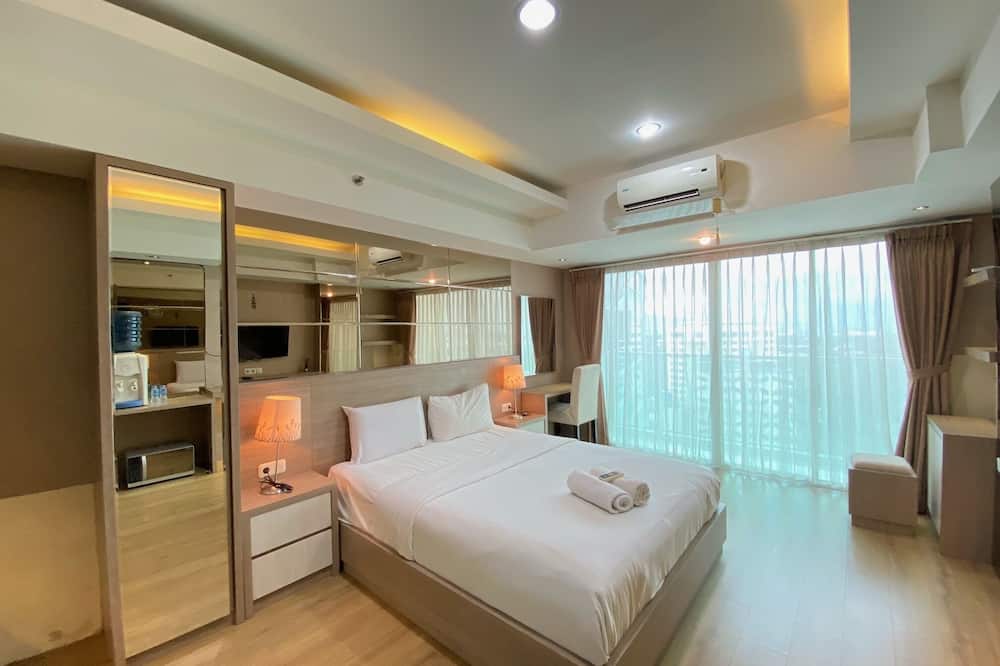 Spacious Studio Room At Tamansari La Grande Apartment Near Bip