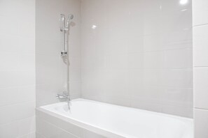 Room | Bathroom | Shower, free toiletries, towels - Nice And Comfort 2Br At Pejaten Park Apartment (Jakarta)