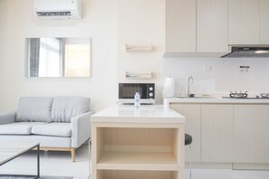 TV - Nice And Comfort 2Br At Pejaten Park Apartment (Jakarta)
