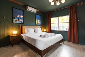 1 bedroom, desk, iron/ironing board, WiFi