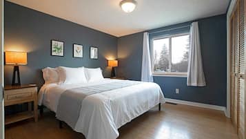 4 Schlafzimmer, Bügeleisen/Bügelbrett, Reisekinderbett, kostenloses WLAN