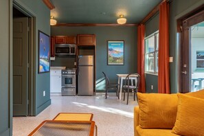 Interior - 119 · ☀Pool✔ Kitchen✔ Beach✔ Self Checkin✔ Free Parking✔ (Clearwater)