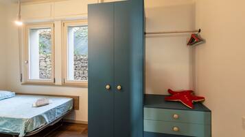 2 habitaciones, wifi gratis y ropa de cama