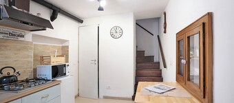 Holiday Home Hemingway's Shelter with Terrace & Wi-Fi