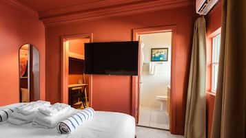 1 camera, una scrivania, ferro/asse da stiro, Wi-Fi