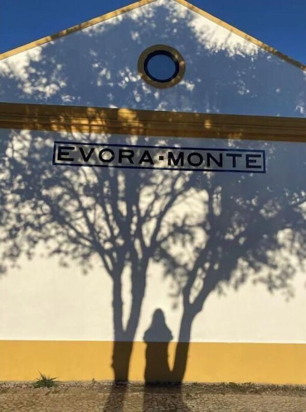 Exterior - Old Railway Station in Evoramonte - House #3 (Évora)