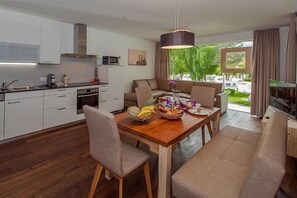 Alpine Apartment 4+2 | Private kitchen - EuroParcs Hermagor  Nassfeld (Hermagor-Pressegger See)