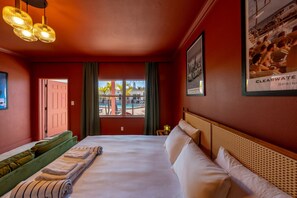 1 bedroom, desk, iron/ironing board, WiFi - 122 · Self Check-in • Free Parking • Kitchen • Pool (Clearwater)