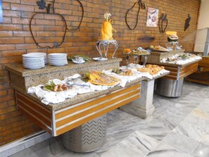 Desayuno buffet incluido todos los días