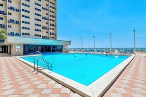 Piscina coperta, una piscina riscaldata