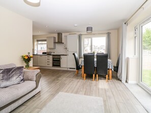 Cottage | Interior - The Lodge (Dawlish)