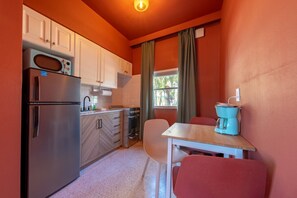 Fridge, microwave, oven, stovetop - 125 · ☀Pool✔ Kitchen✔ Beach✔ Self Checkin✔ Free Parking✔ (Clearwater)