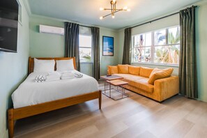 1 bedroom, desk, iron/ironing board, WiFi - 127 · ☀Pool✔ Kitchen✔ Beach✔ Self Checkin✔ Free Parking✔ (Clearwater)