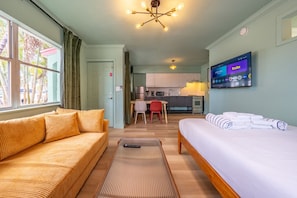 1 bedroom, desk, iron/ironing board, WiFi - 127 · ☀Pool✔ Kitchen✔ Beach✔ Self Checkin✔ Free Parking✔ (Clearwater)