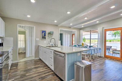 Private Dock - Waterfront Lake Brownwood Gem!