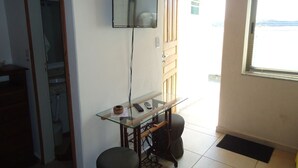 Standard Studio, Kitchenette, City View