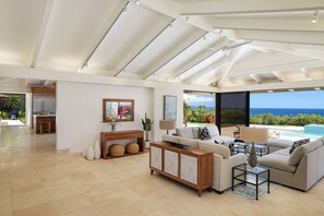TV, stereo - Expansive Mauna Kea Resort Home, 3 private bdrms and massive kids suite! (Kamuela)