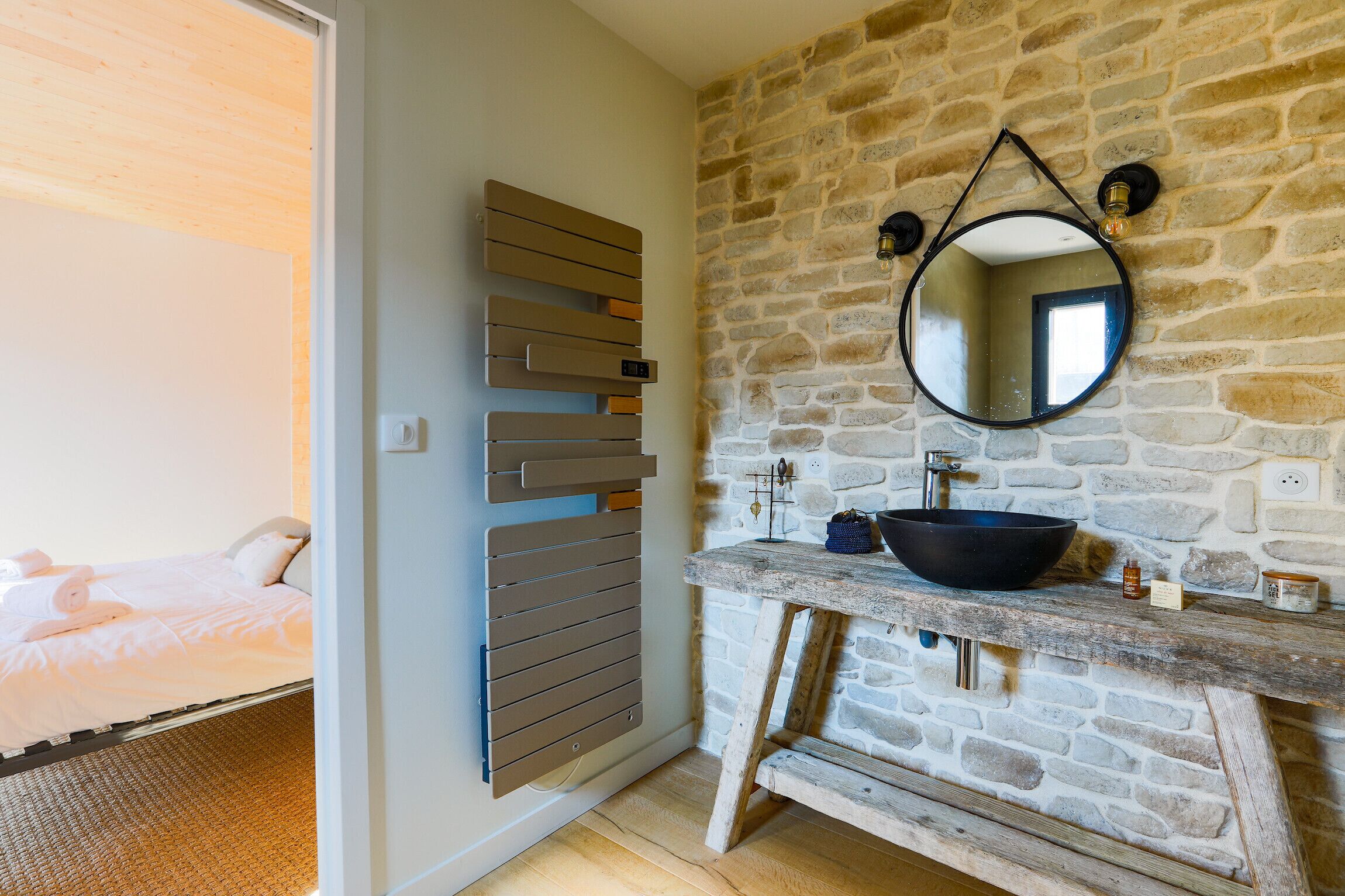 3 bedrooms, iron/ironing board, free WiFi