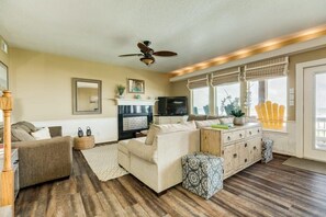 TV, offices - Direct Beachfront, Sun, Sand, & Good Times! (Surfside Beach)