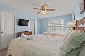 5 chambres, fer et planche à repasser, Wi-Fi gratuit, draps fournis
