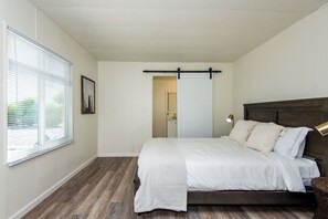 2 habitaciones, tabla de planchar con plancha y wifi gratis 