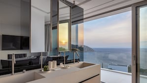 皇家别墅, 4 间卧室, 私人游泳池, 海景 | 浴室 | 淋浴设施、免费洗浴用品、吹风机、拖鞋
