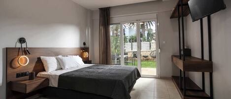 Comfort Studio, Terrace, Ground Floor | 1 bedroom, in-room safe, blackout curtains, iron/ironing board