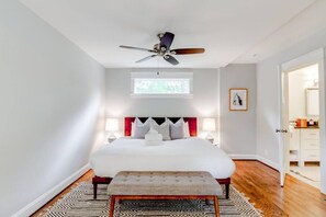 4 bedrooms, desk, iron/ironing board, travel crib