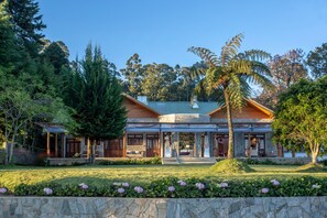 Front of property - W15 Lake Gergory (Nuwara Eliya)