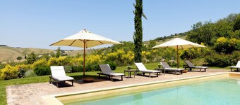 Amazing view 3 bdr villa with pool & A/C in Pienza | Leccino