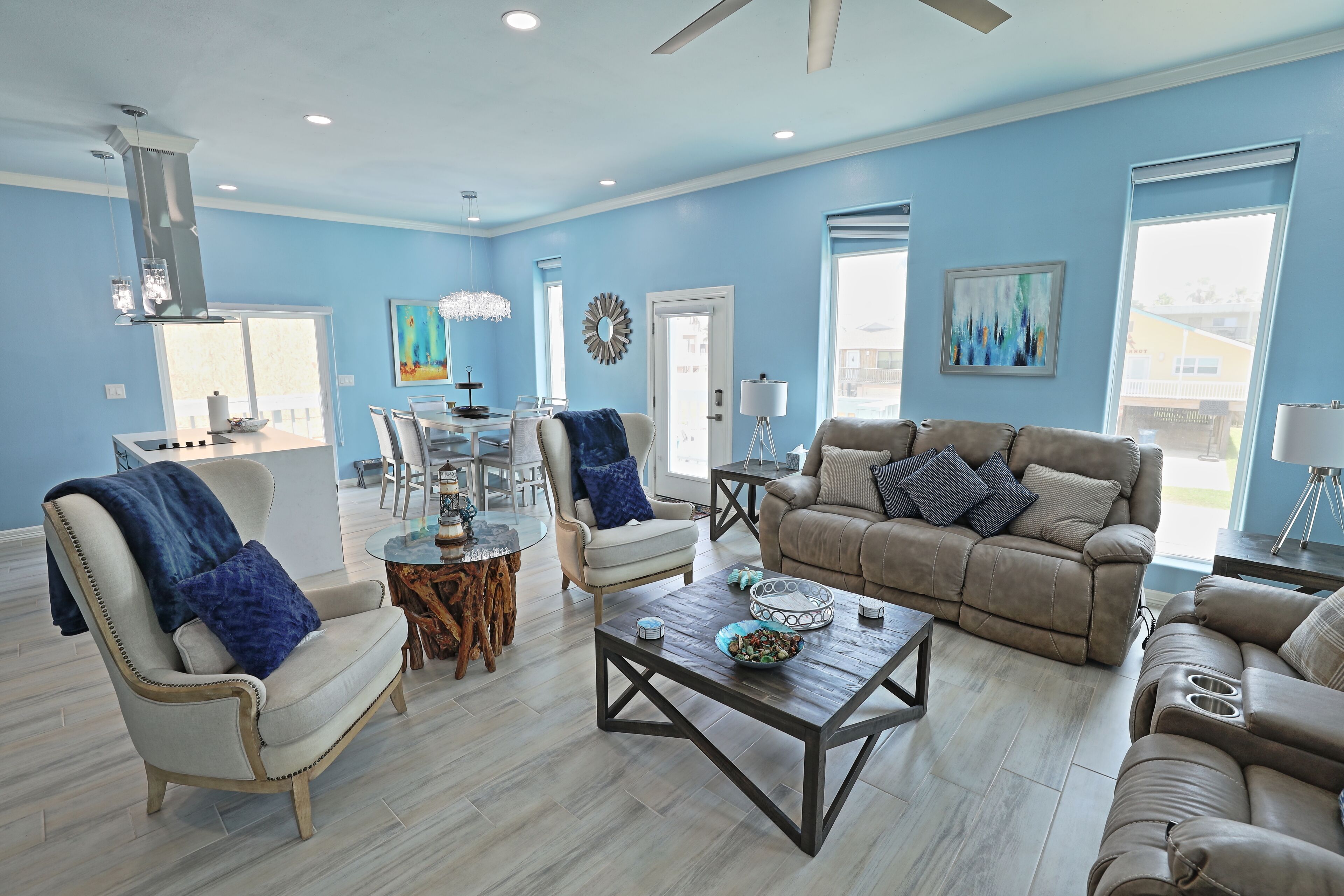 Flachbildfernseher, Kamin