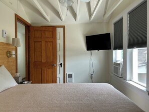 2 Schlafzimmer, Schreibtisch, Bügeleisen/Bügelbrett, kostenloses WLAN