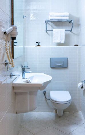 Bathroom - FİLA OTEL AYVALIK (Ayvalik)
