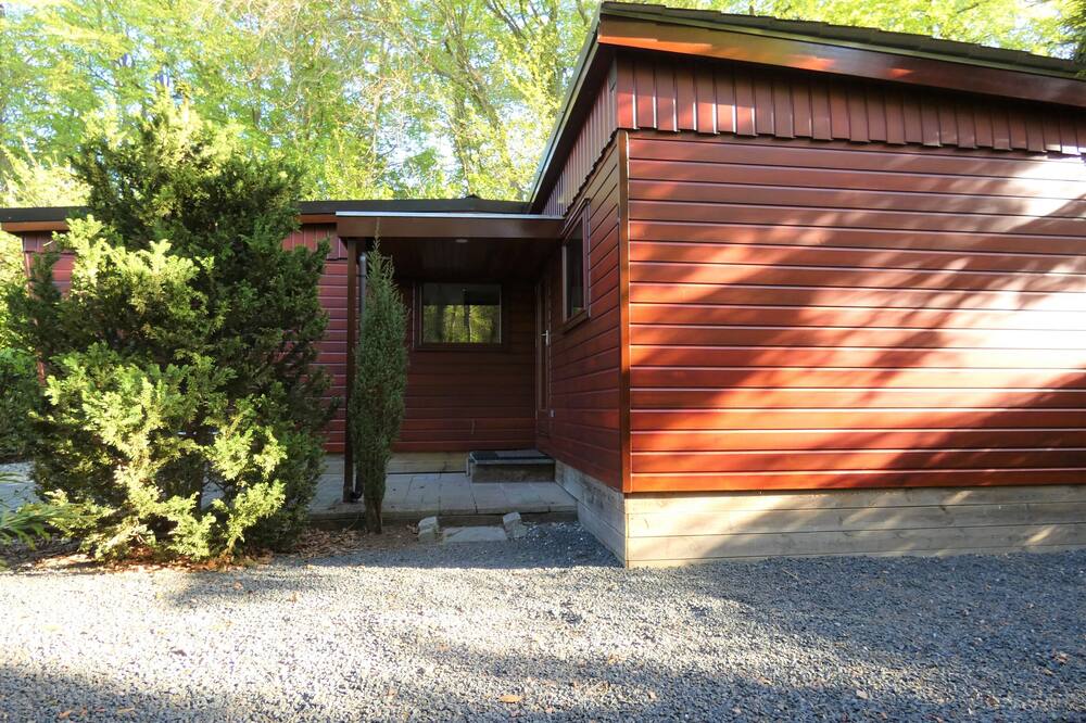 Grote houten chalet te huur