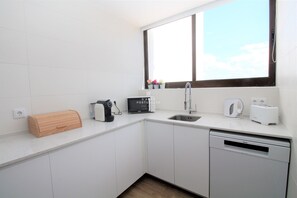 Fridge, microwave, oven, dishwasher