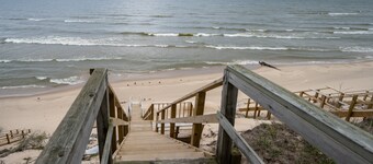 Nice Cottage on Lake Michigan with Views and Beach
