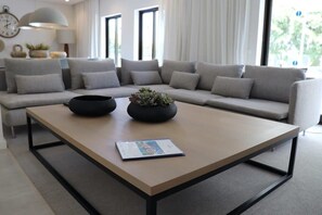 TV, offices