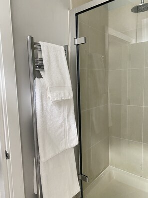 Shower, free toiletries, hair dryer, towels