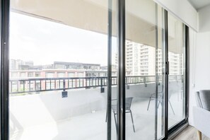 Interior - 2BR Comfort Apartment in Prime Location (Arlington)