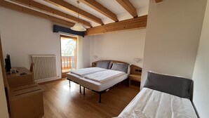 Superior Triple Room | In-room safe, WiFi (free) - Hotel Valsorda (Moena)