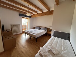 Superior Triple Room | In-room safe, free WiFi - Hotel Valsorda (Moena)