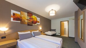 Comfort Triple Room | In-room safe, WiFi (free) - Hotel Valsorda (Moena)