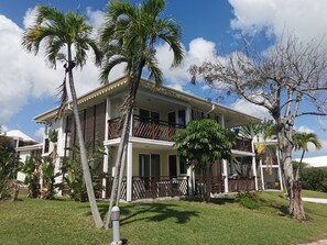 Exterior - Apartment 2902 MANONEVA, 2 BEDROOMS + ground floor living room in MANGANAO, (Saint-Francois)